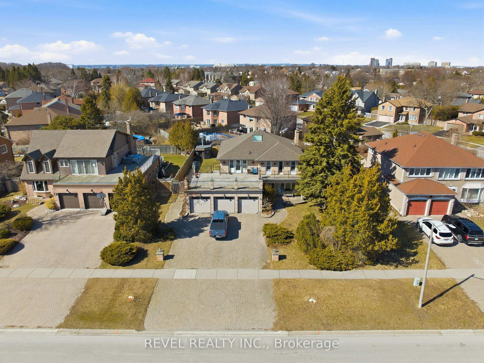 88 Lake Driveway W • Ajax, ON photo 16
