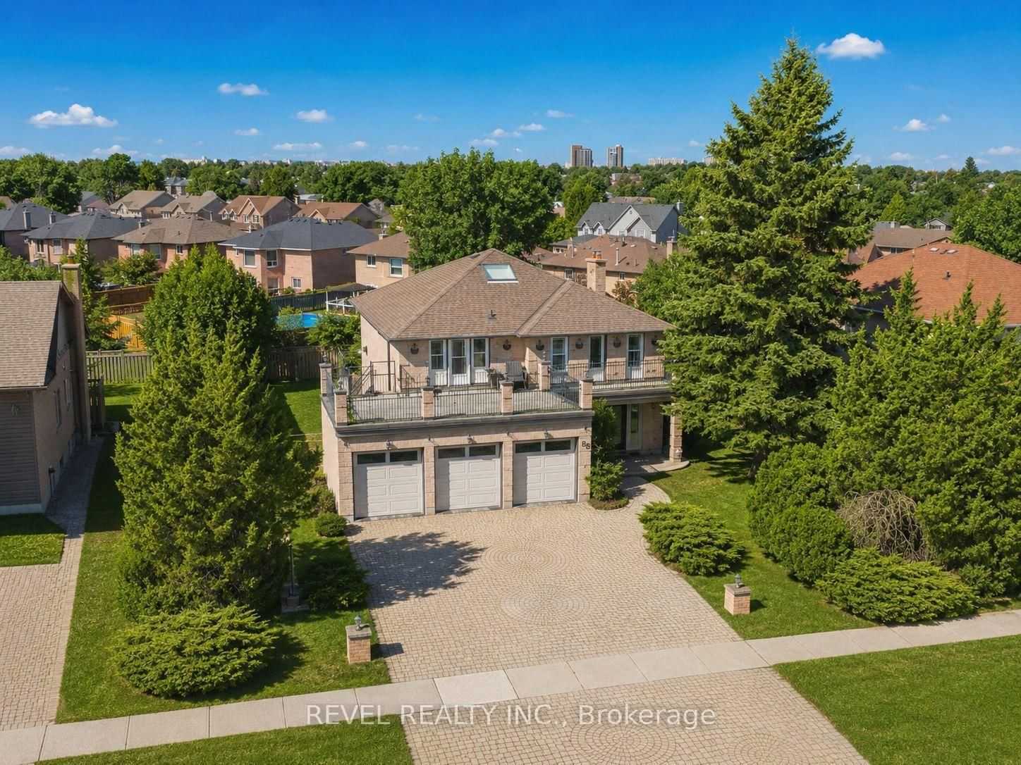 88 Lake Driveway W • Ajax, ON photo 5