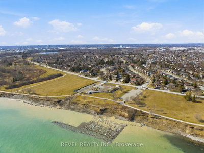 88 Lake Driveway W • Ajax, ON photo 8
