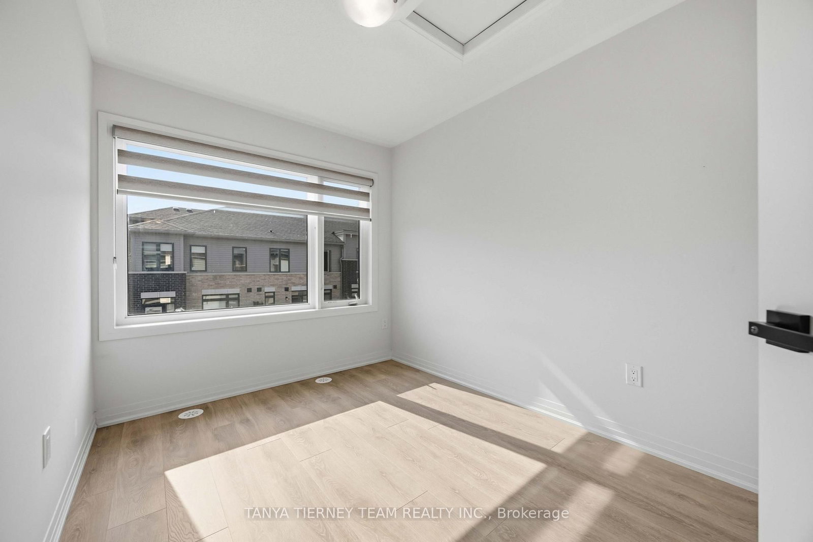 53 Emmas Way • Whitby, ON photo 37