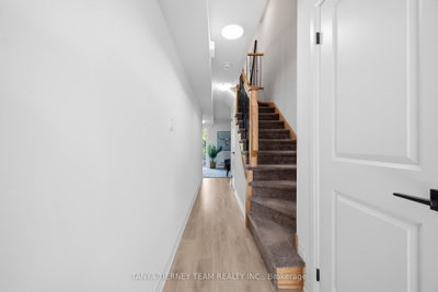 53 Emmas Way • Whitby, ON photo 9