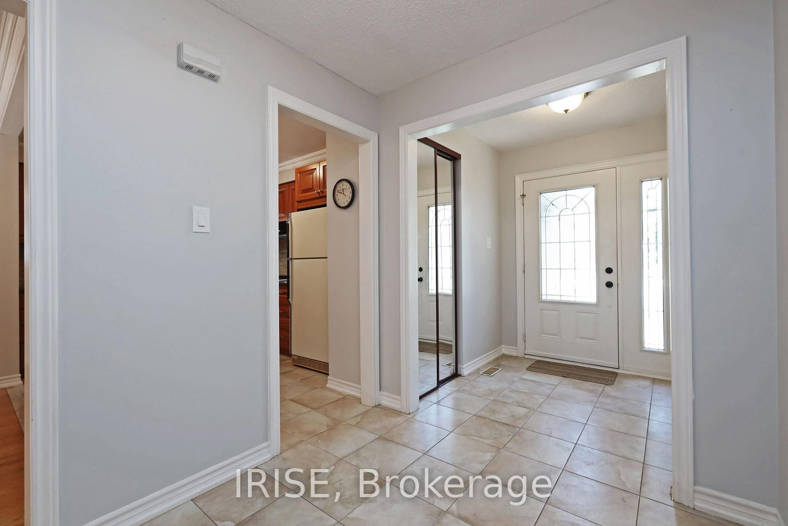 115 Winter Gardens Trail • Toronto, ON photo 11