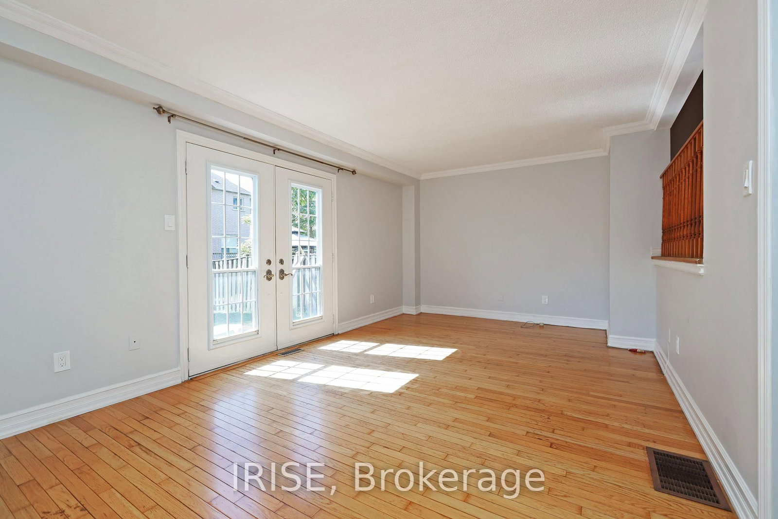 115 Winter Gardens Trail • Toronto, ON photo 26