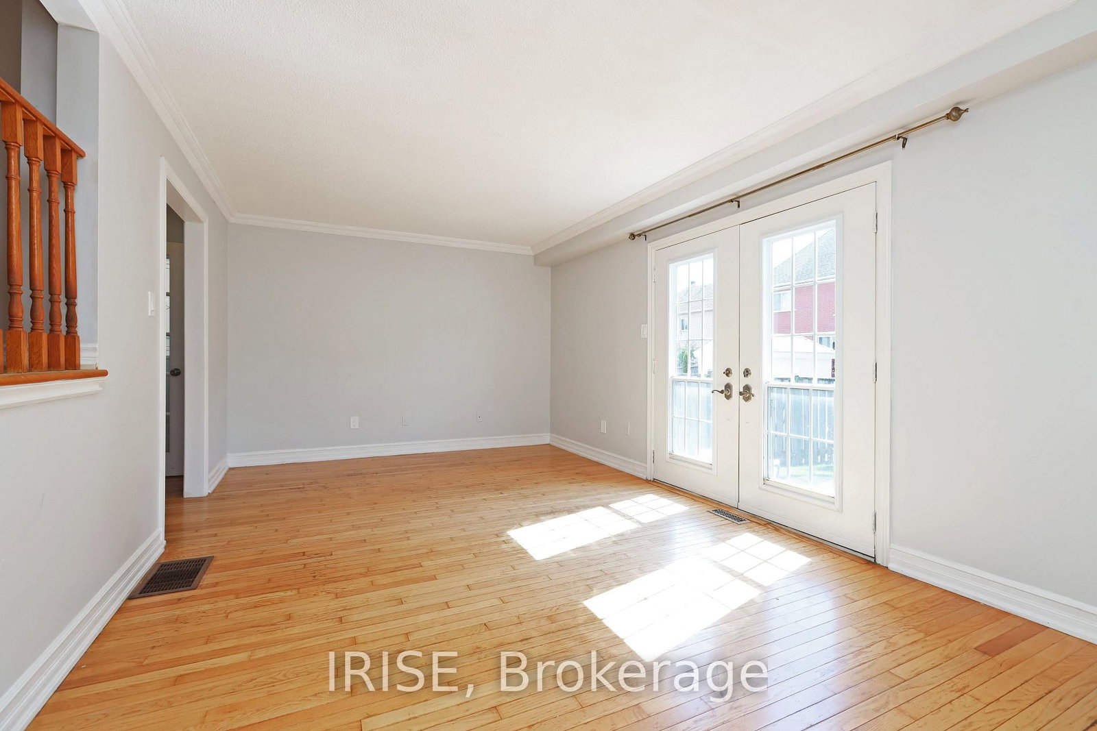 115 Winter Gardens Trail • Toronto, ON photo 31