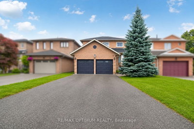 11 Murkar Crescent • Whitby, ON photo 2