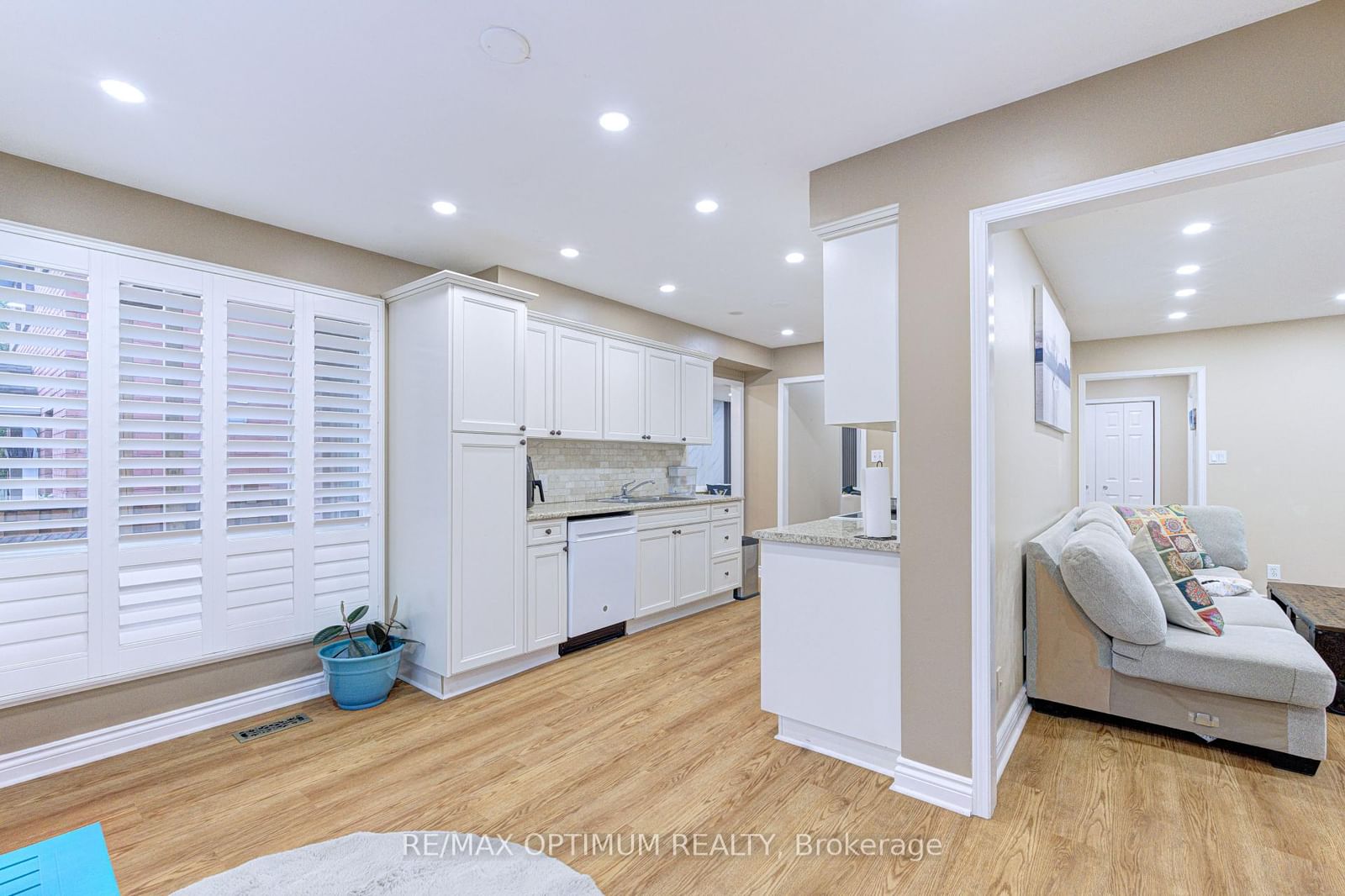 11 Murkar Crescent • Whitby, ON photo 21