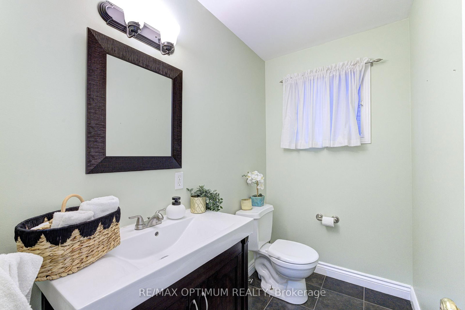 11 Murkar Crescent • Whitby, ON photo 25