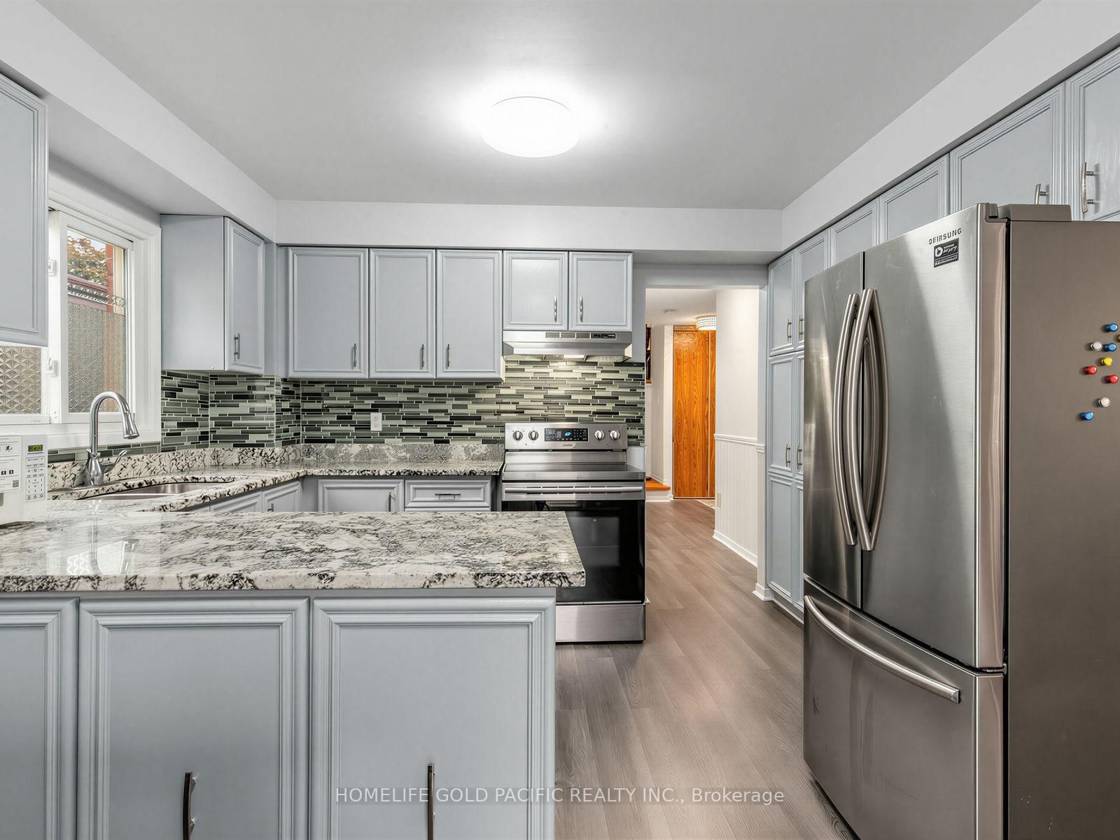 156 Ravenscroft Road • Ajax, ON photo 12