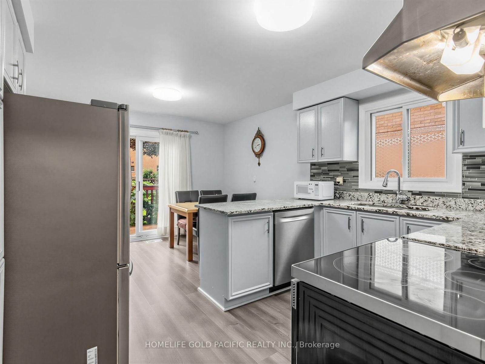 156 Ravenscroft Road • Ajax, ON photo 15