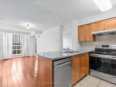 Condo leased at 1512-68 Grangeway Avenue, Toronto, Ontario, M1H 0A1 - Woburn - MLS: E13737580