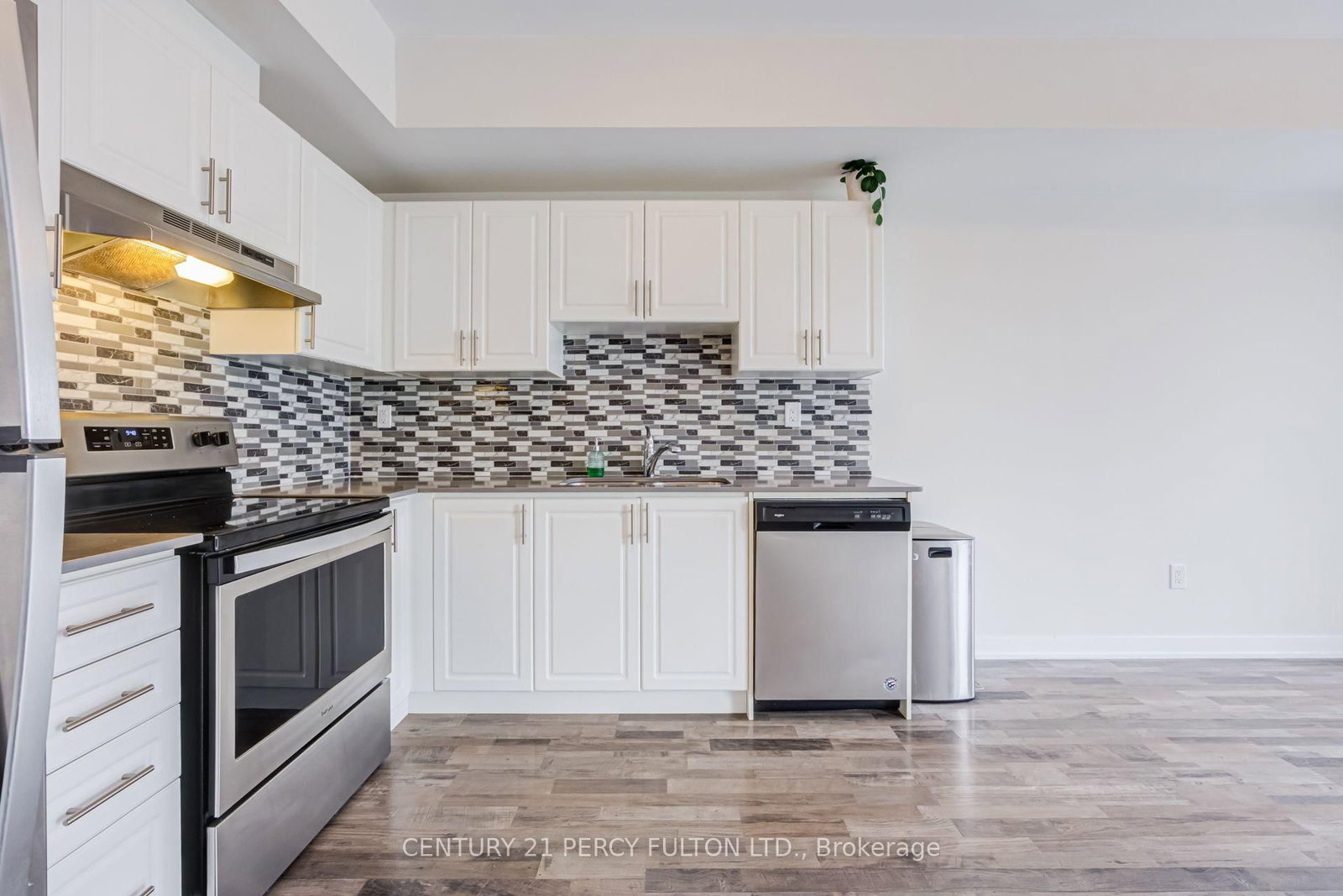 1460 Whites Road • #318 • Pickering, ON photo 13