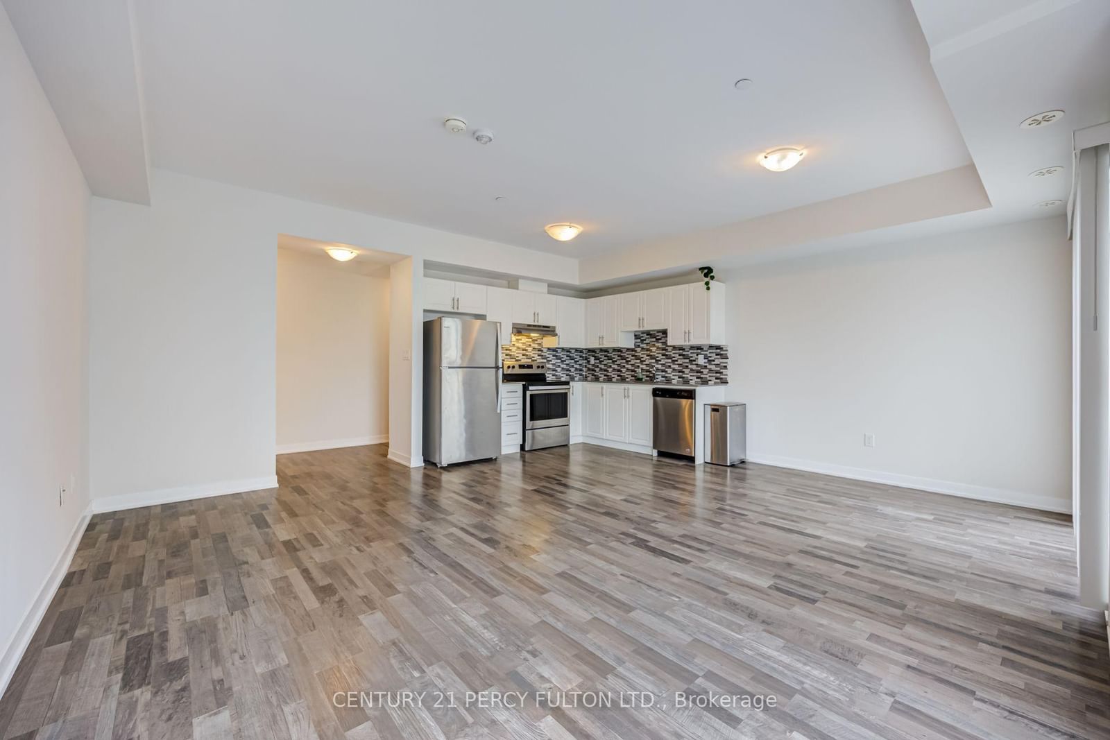 1460 Whites Road • #318 • Pickering, ON photo 8