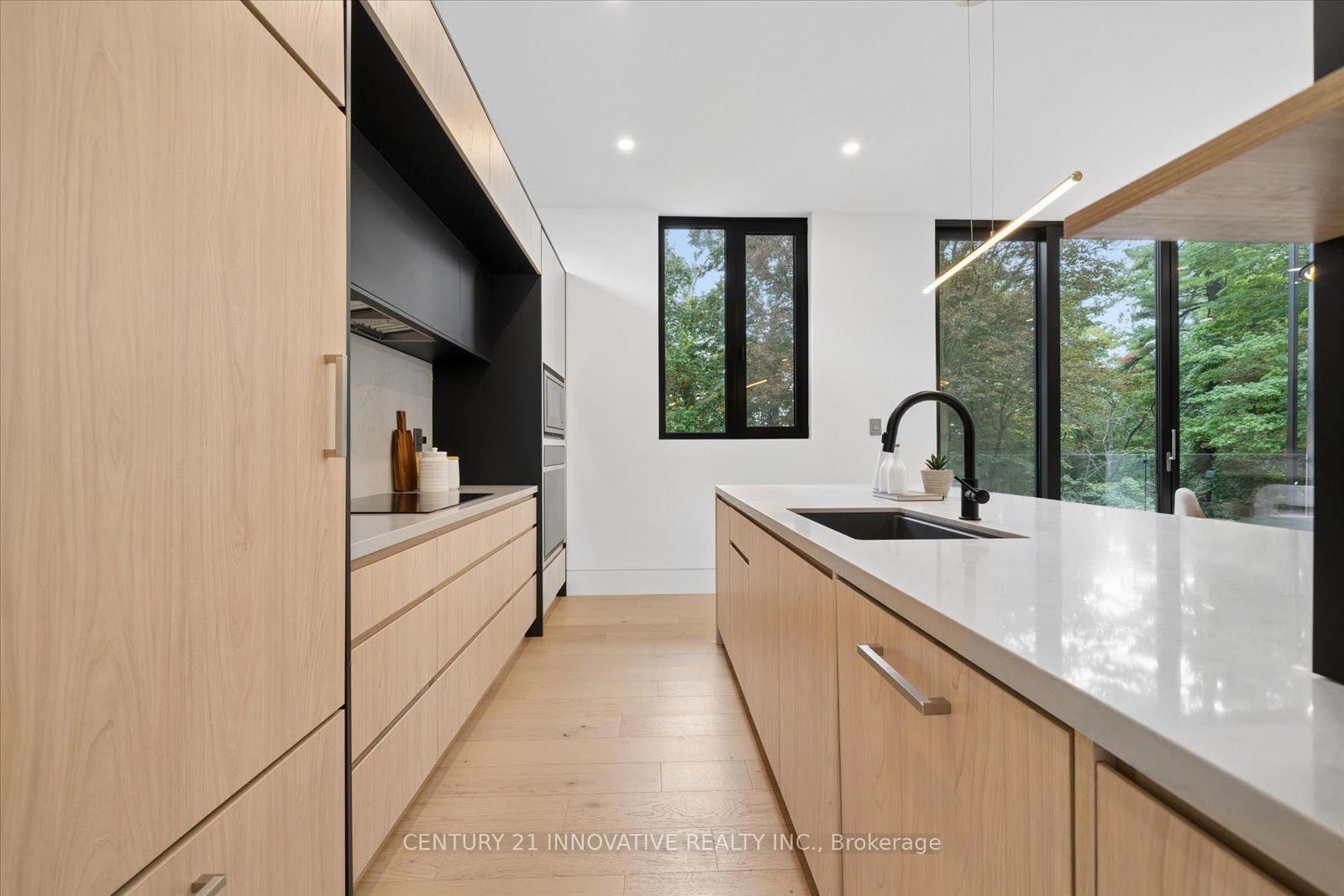 10 Haida Court • Toronto, ON photo 14