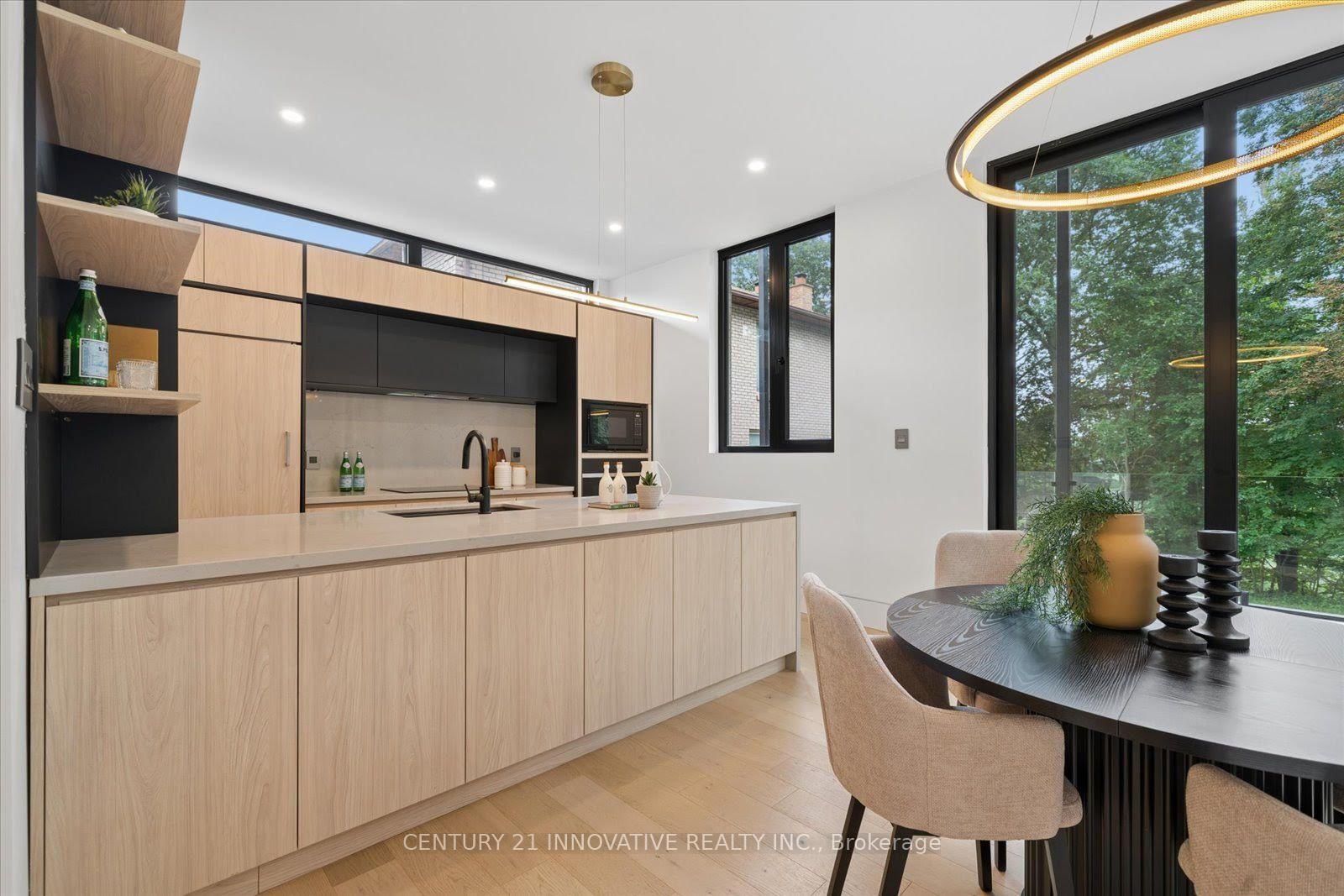 10 Haida Court • Toronto, ON photo 16