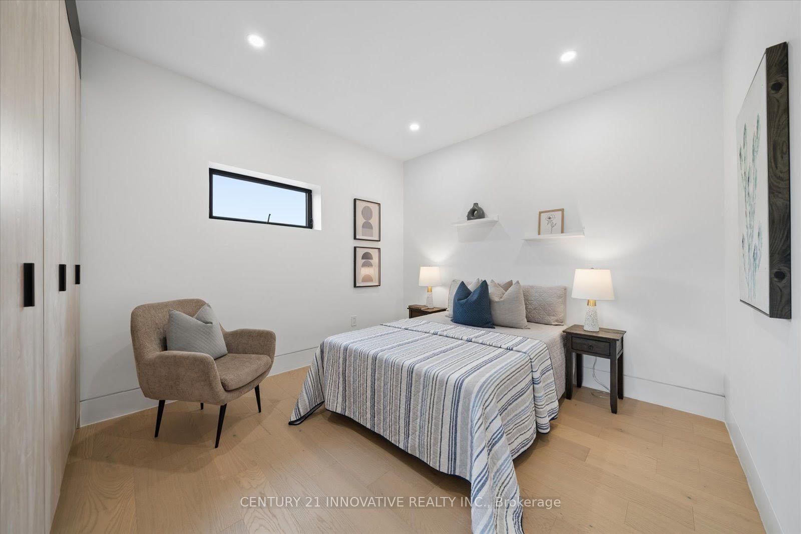 10 Haida Court • Toronto, ON photo 36