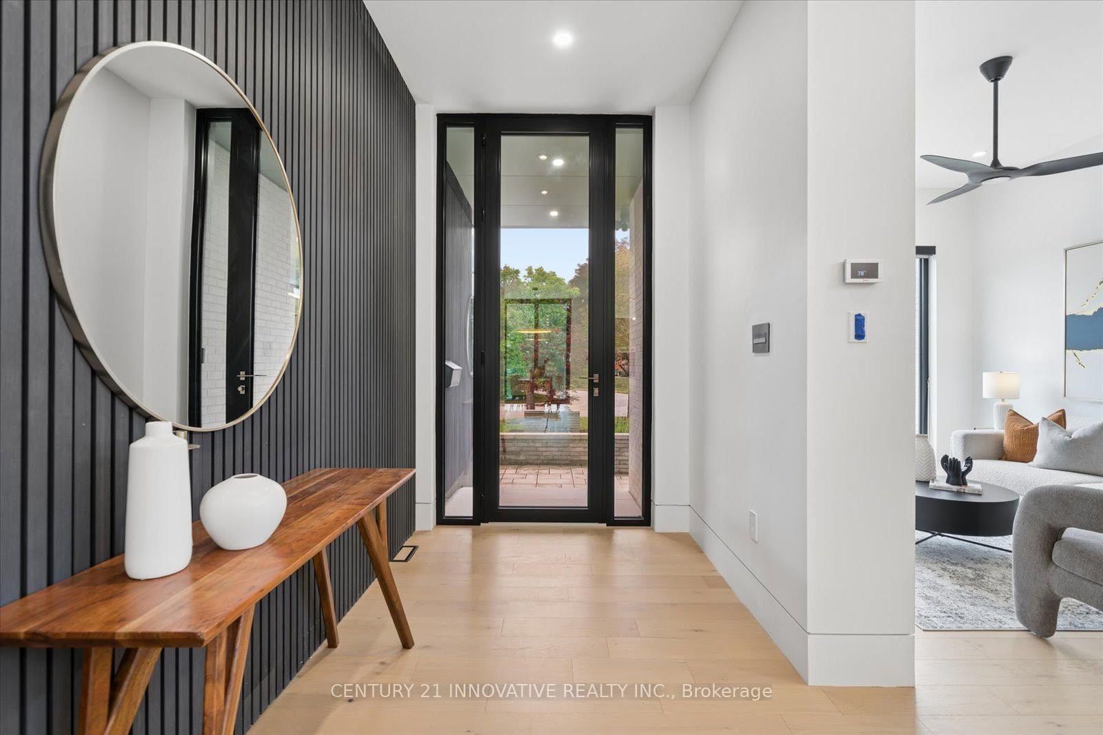 10 Haida Court • Toronto, ON photo 5