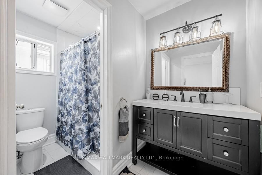 1109 Keswick Court • Oshawa, ON photo 4