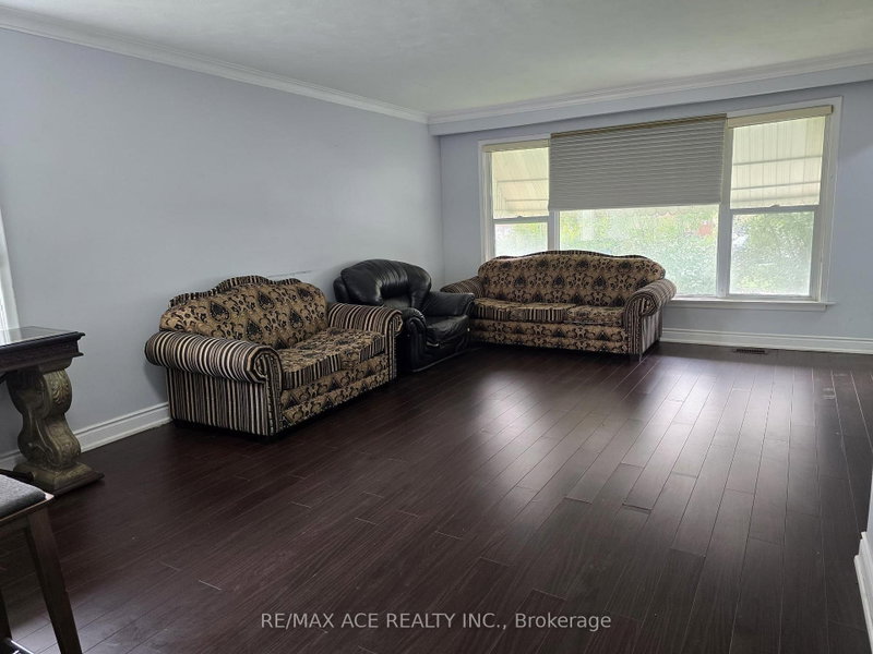 55 Brenda Crescent