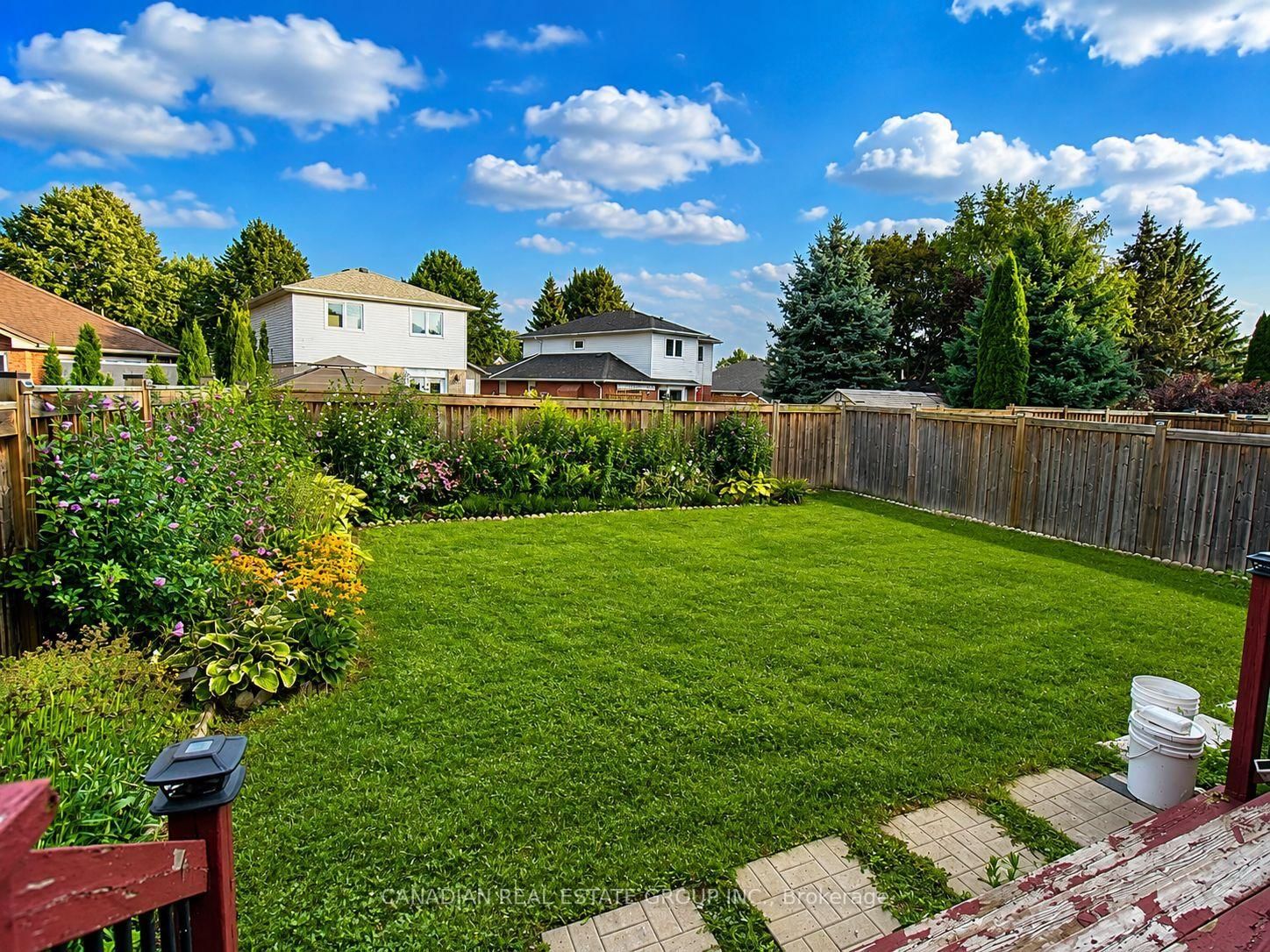 23 Page Place • Clarington, ON photo 37