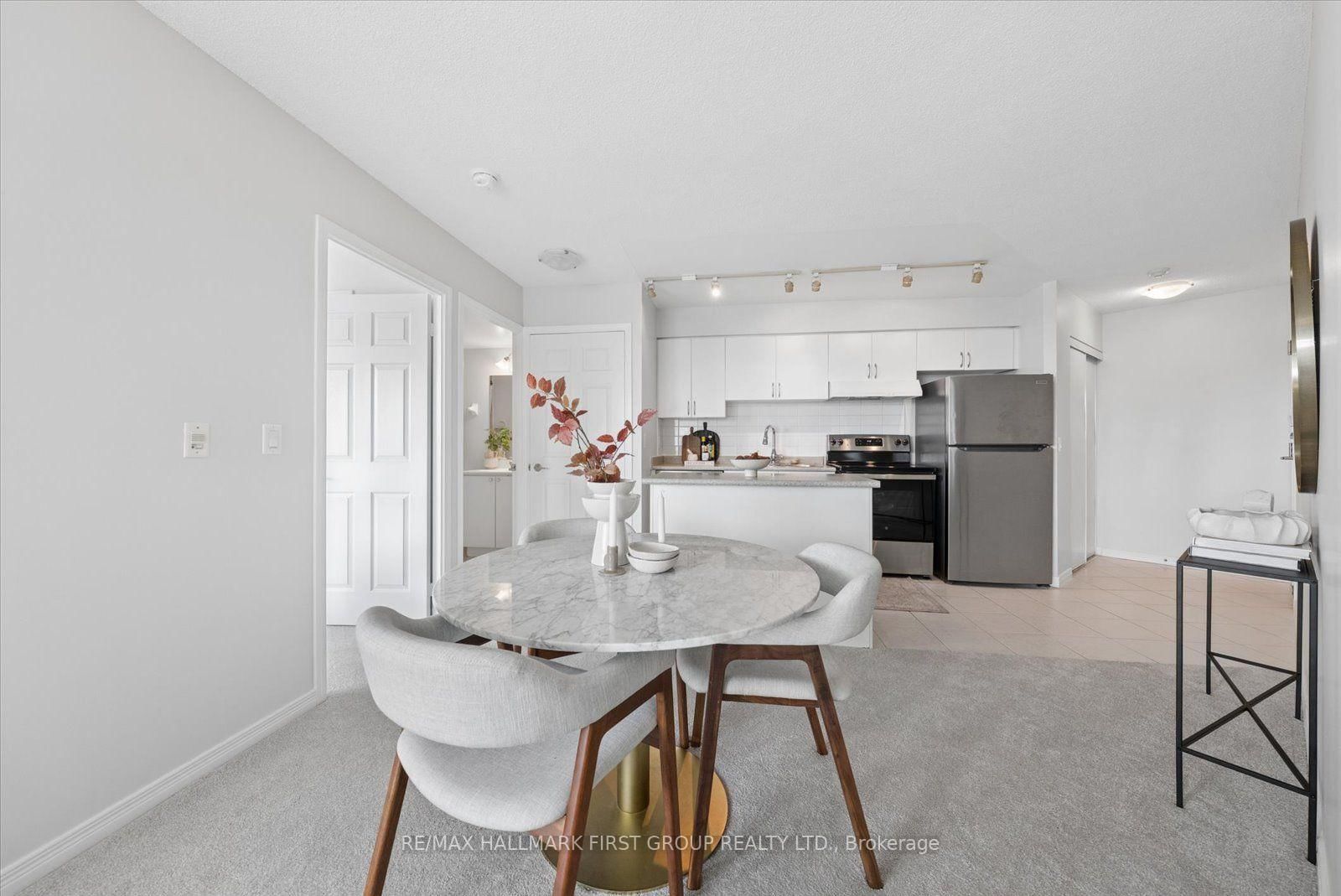 340 Watson Street • #312 • Whitby, ON photo 8