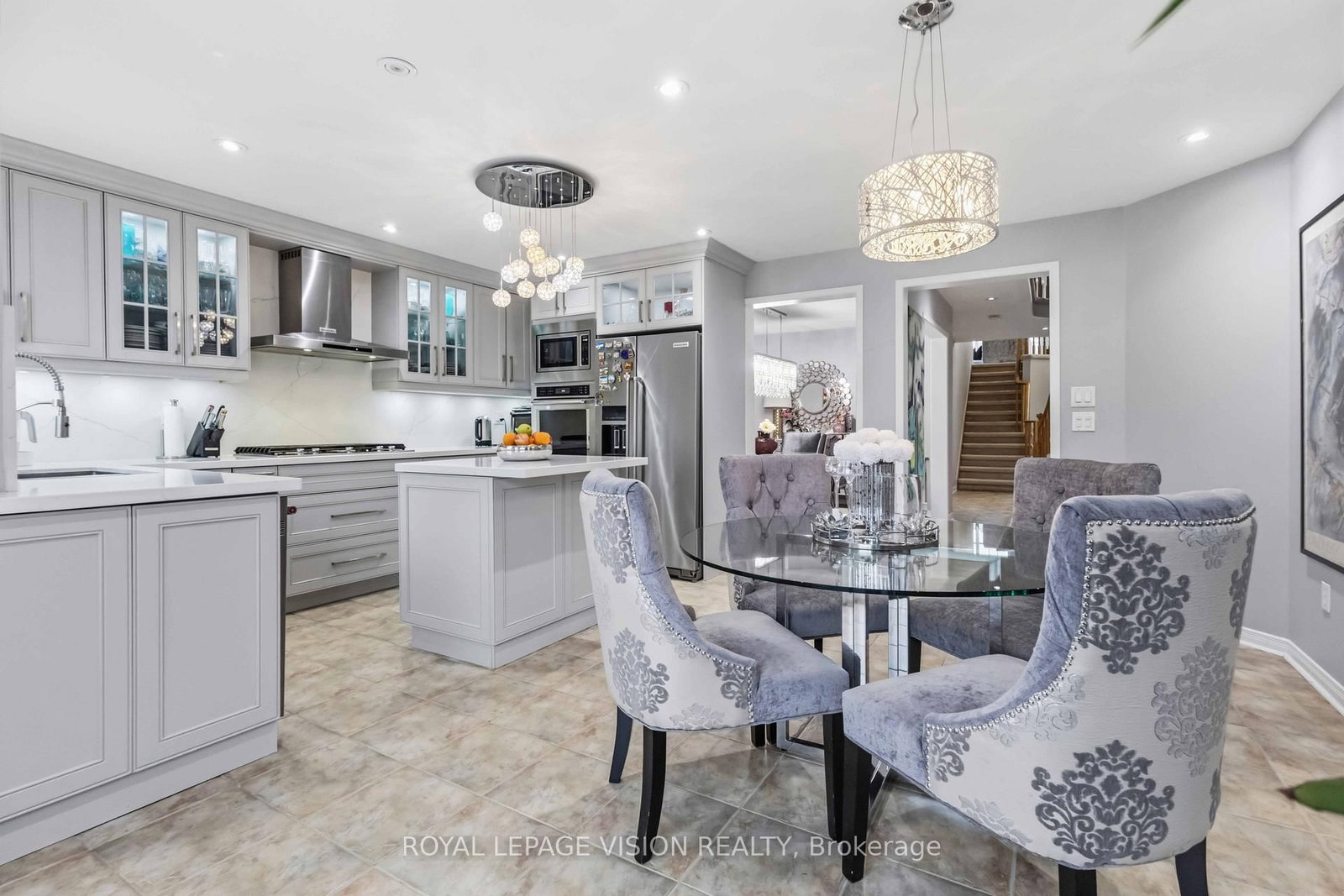 55 Medland Avenue E • Whitby, ON photo 13