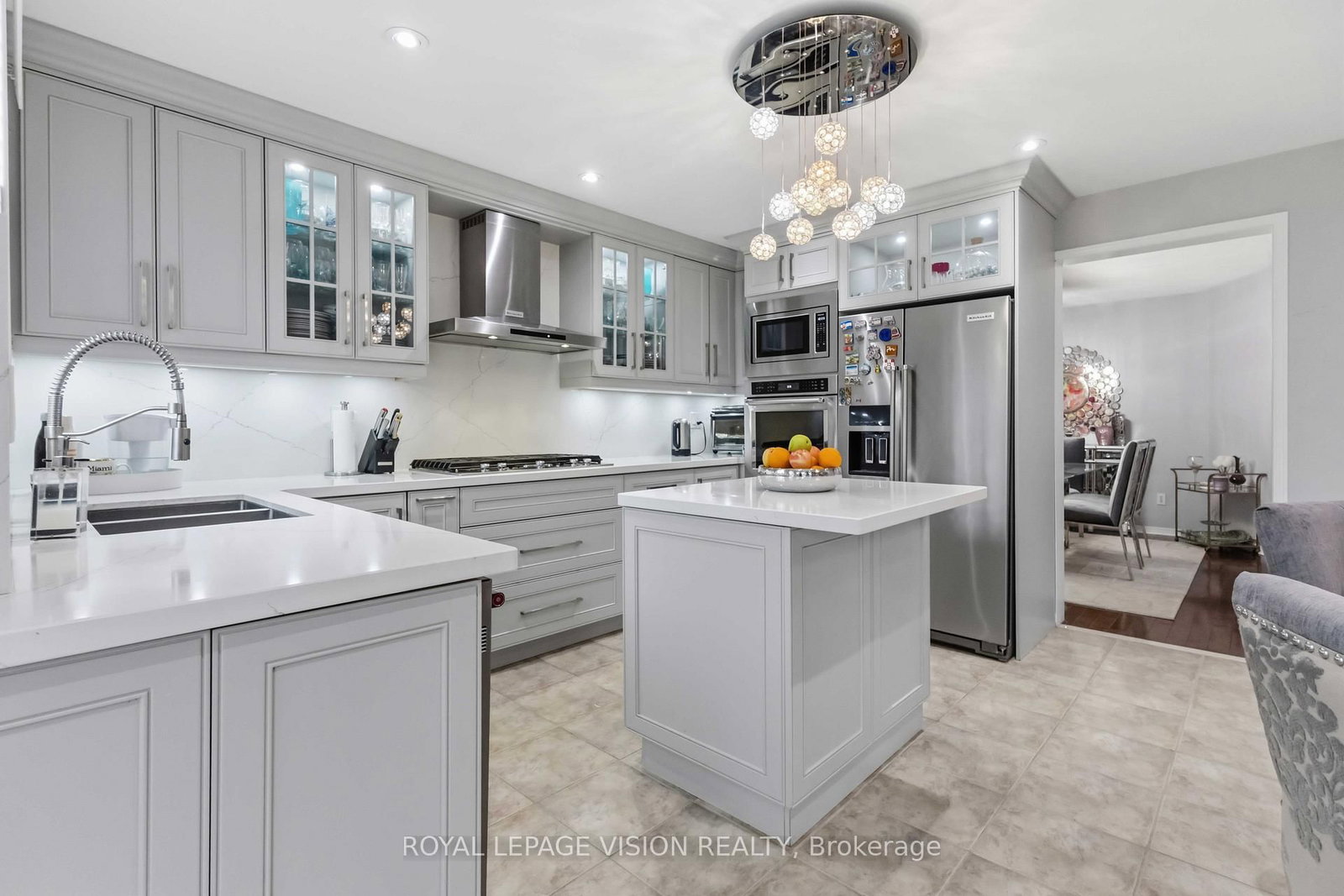 55 Medland Avenue E • Whitby, ON photo 15
