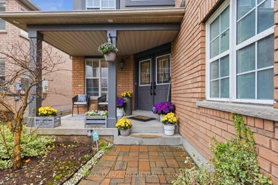 55 Medland Avenue E • Whitby, ON photo 4
