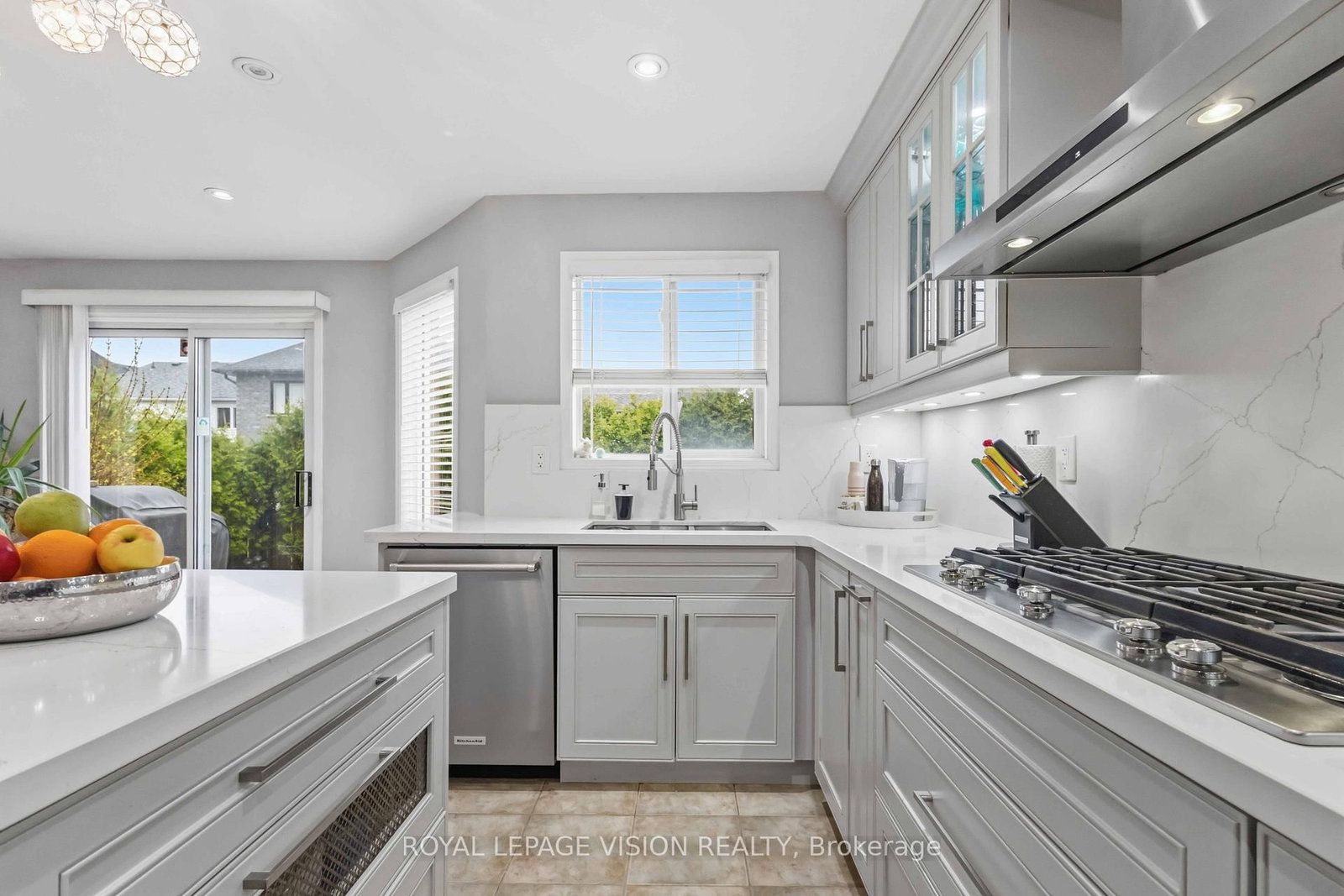 55 Medland Avenue E • Whitby, ON photo 40