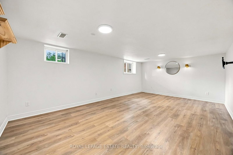 lower - 17 Arden Crescent
