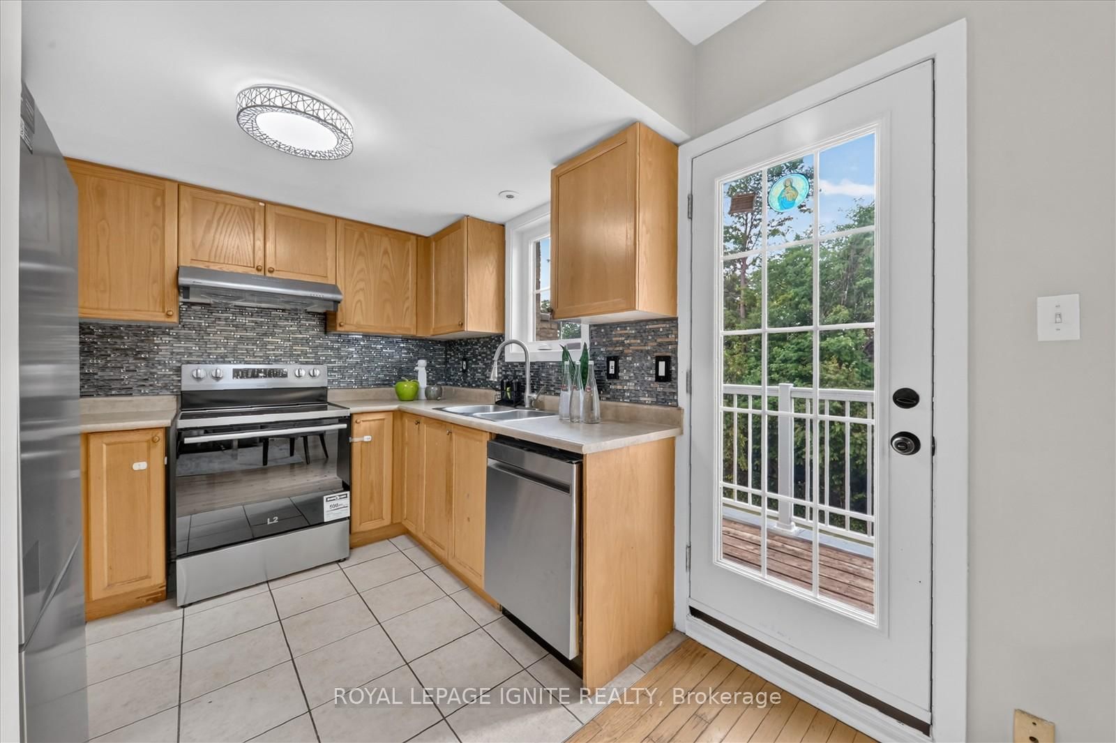 42 Pinery Trail • #29 • Toronto, ON photo 10