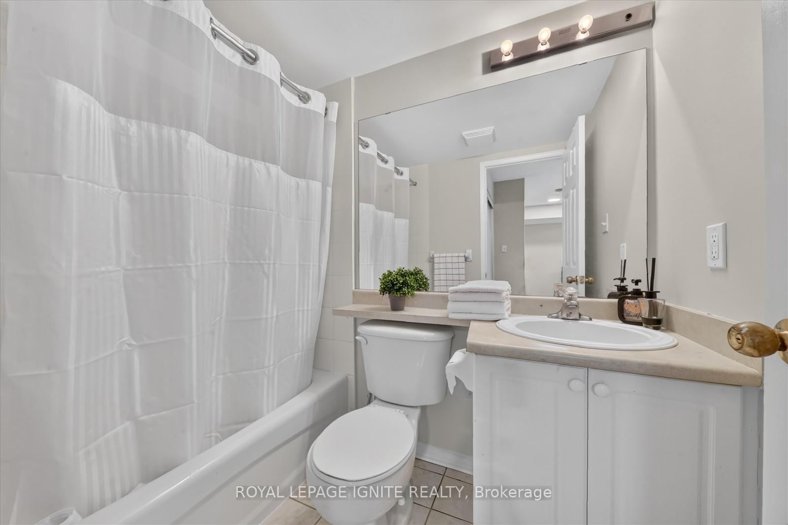 42 Pinery Trail • #29 • Toronto, ON photo 13