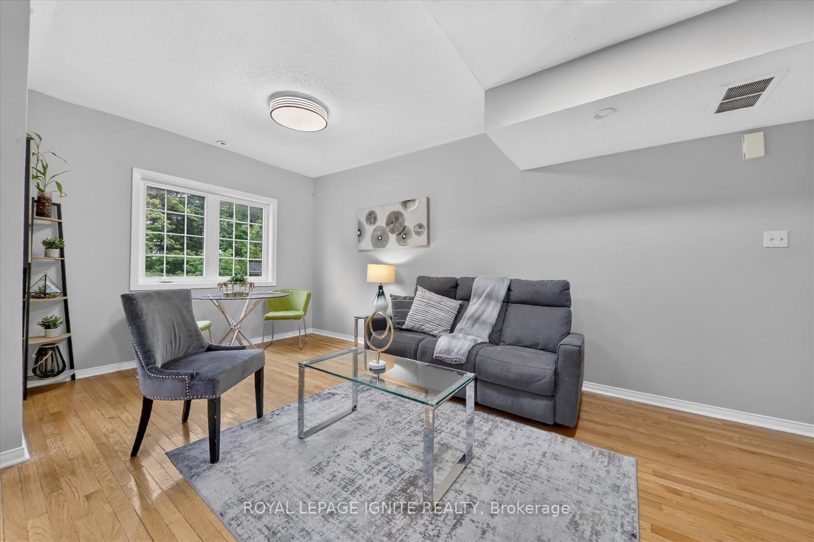 42 Pinery Trail • #29 • Toronto, ON photo 7