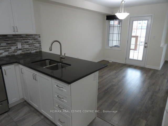 1084 Silk Street • Pickering, ON photo 11
