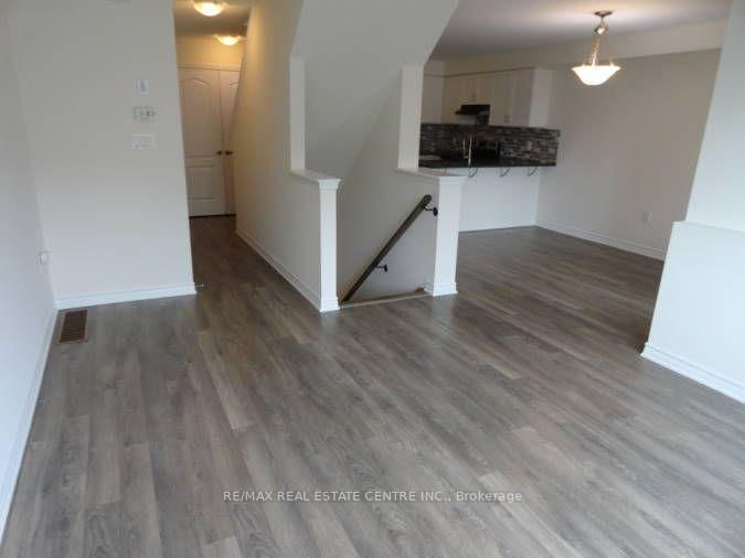 1084 Silk Street • Pickering, ON photo 8