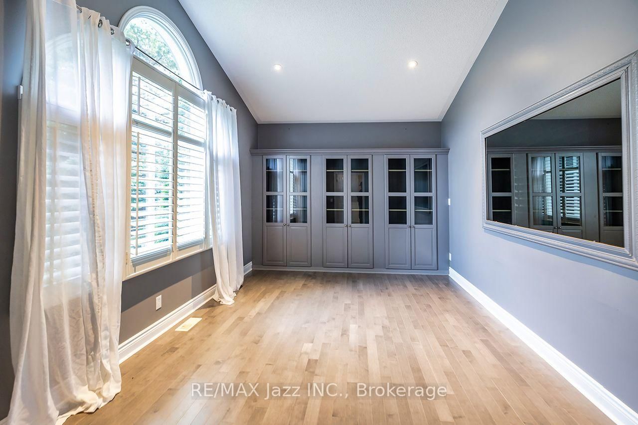 99 Hurd Street • Oshawa, ON photo 11