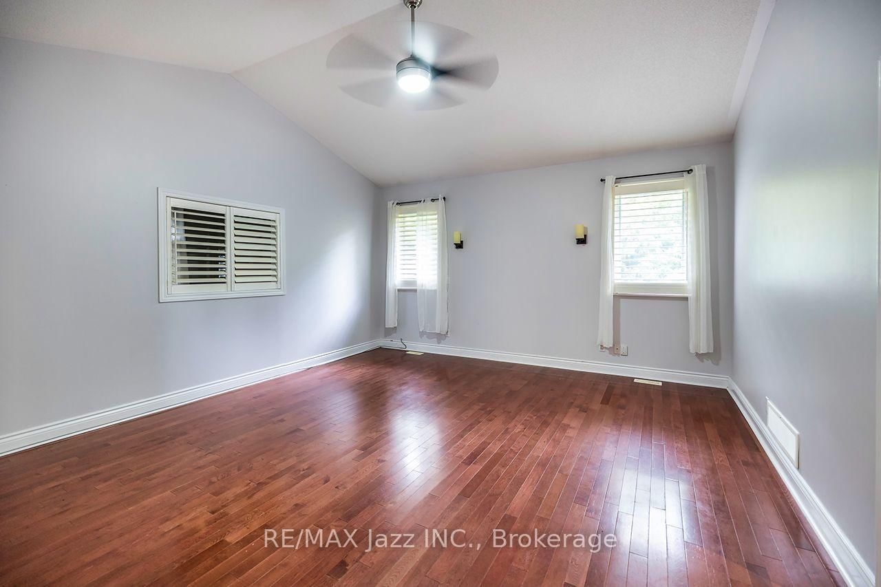 99 Hurd Street • Oshawa, ON photo 15