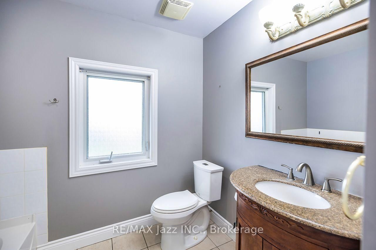 99 Hurd Street • Oshawa, ON photo 26