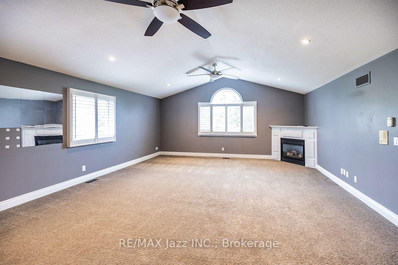 99 Hurd Street • Oshawa, ON photo 31