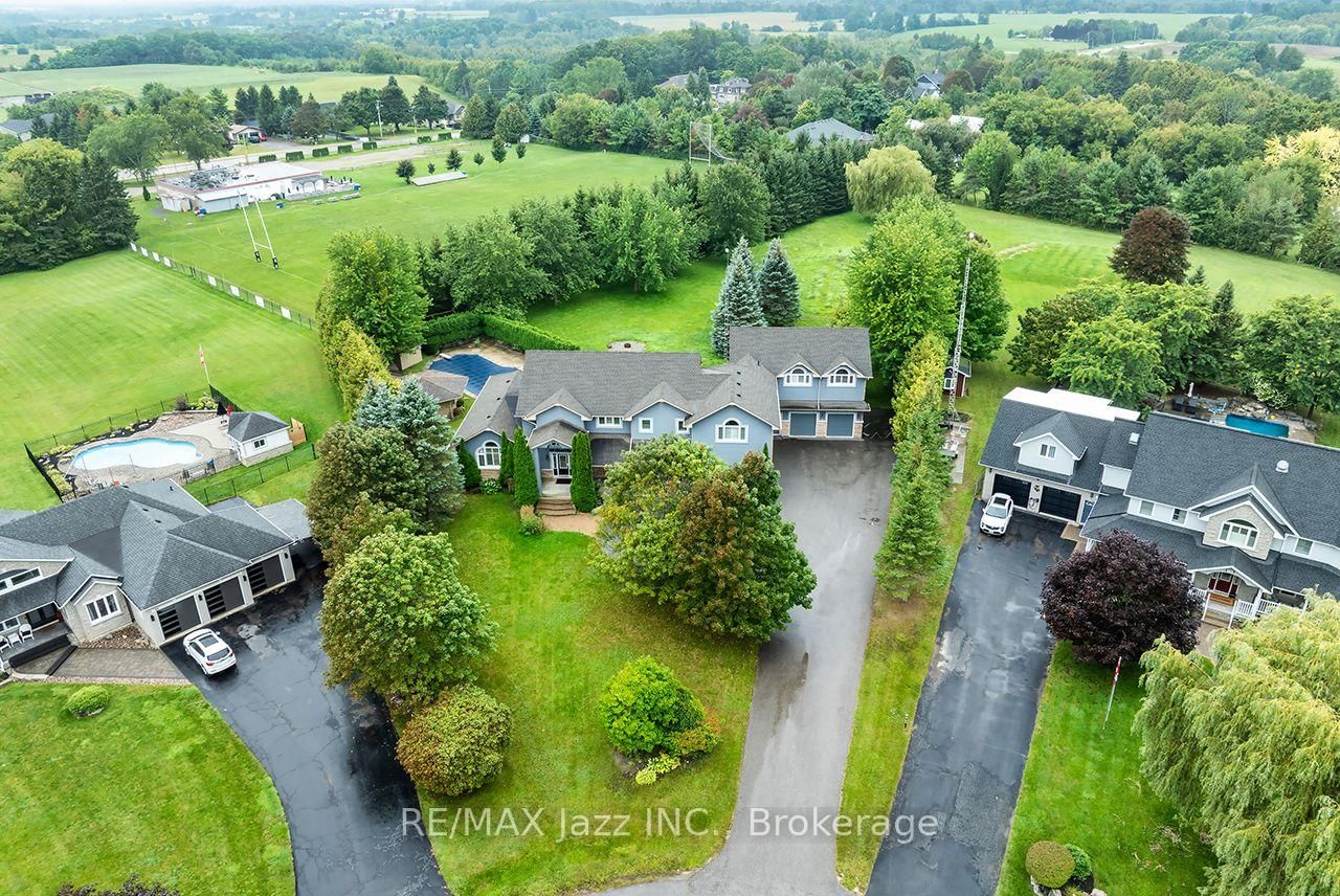 99 Hurd Street • Oshawa, ON photo 4