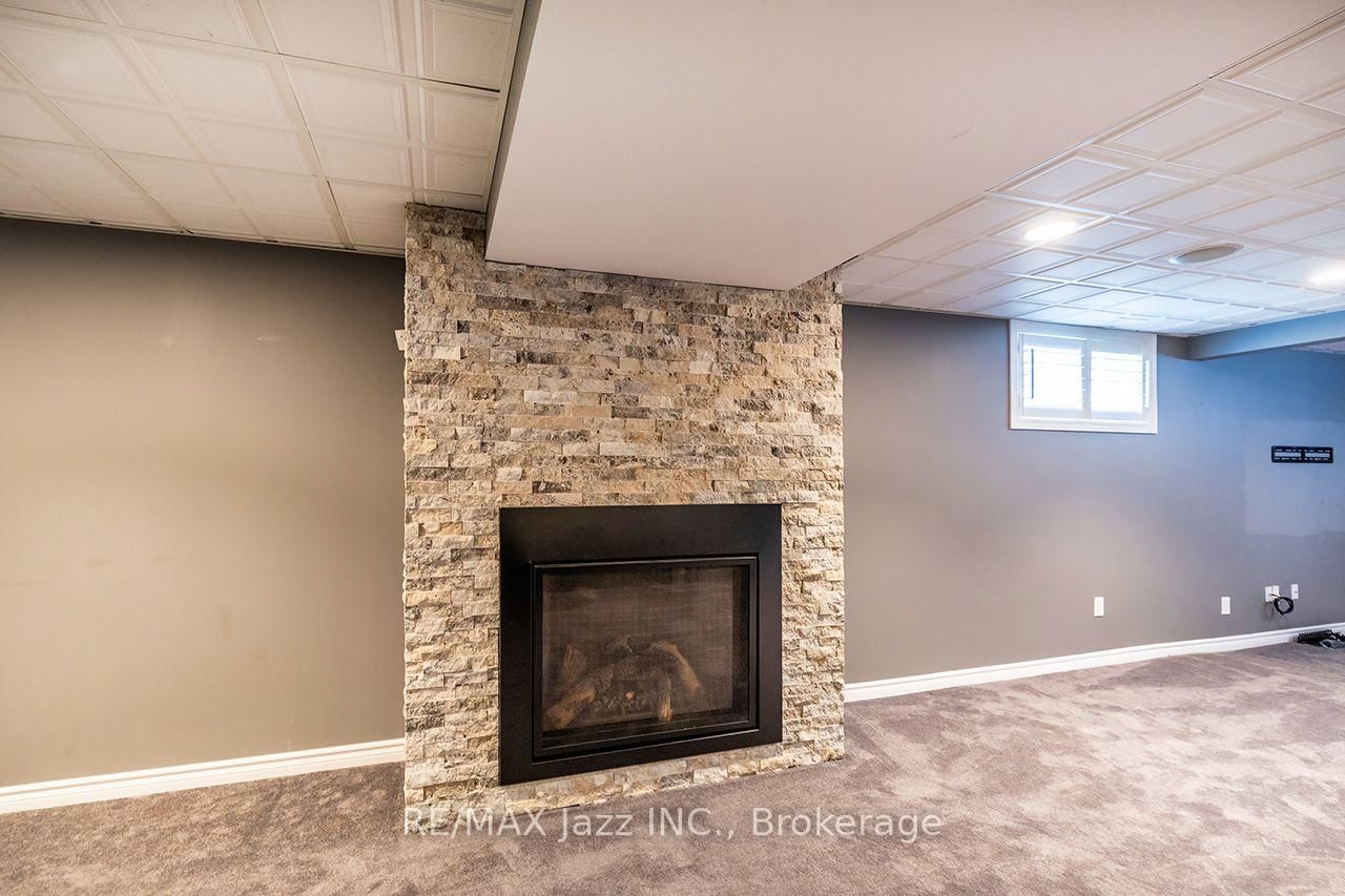99 Hurd Street • Oshawa, ON photo 45