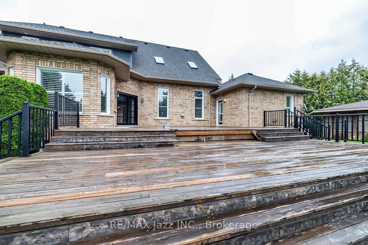 99 Hurd Street • Oshawa, ON photo 49