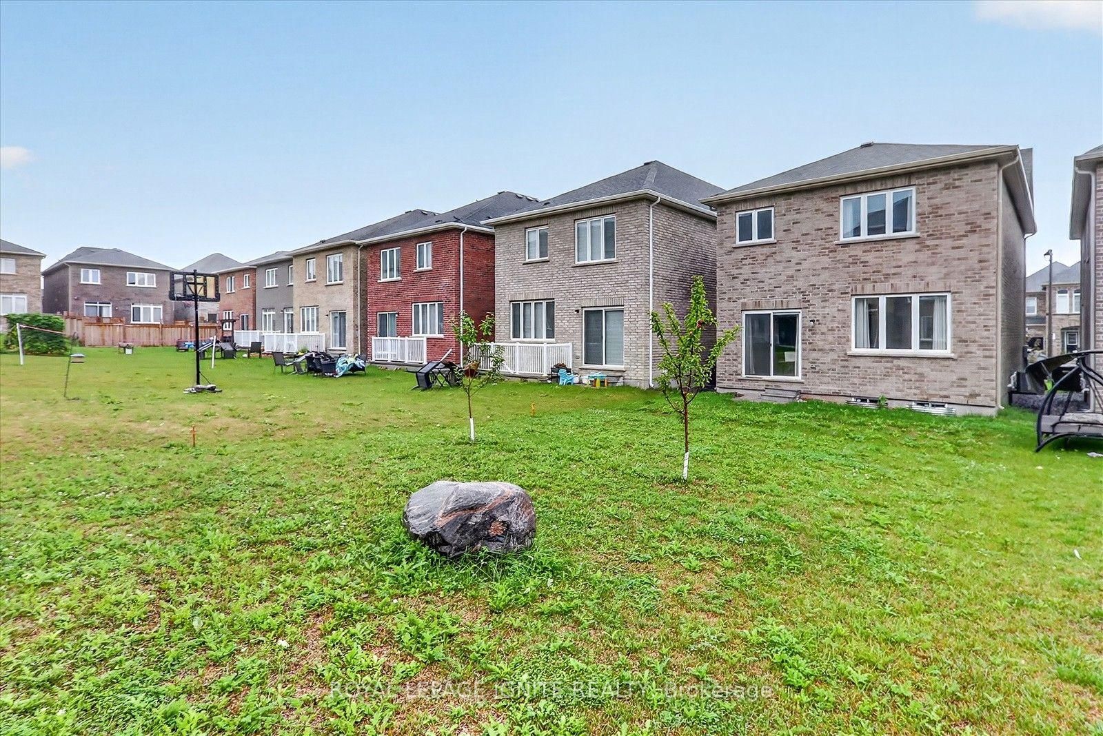 1857 Fosterbrook Street • Oshawa, ON photo 37