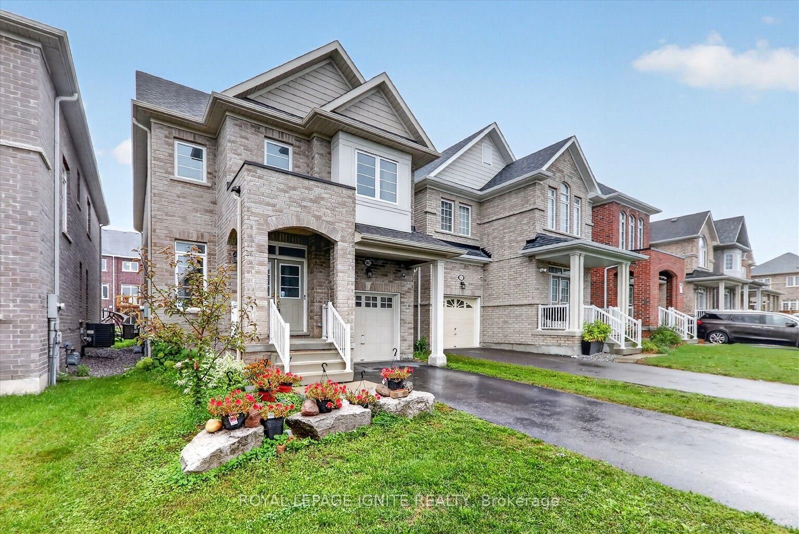 1857 Fosterbrook Street • Oshawa, ON photo 4