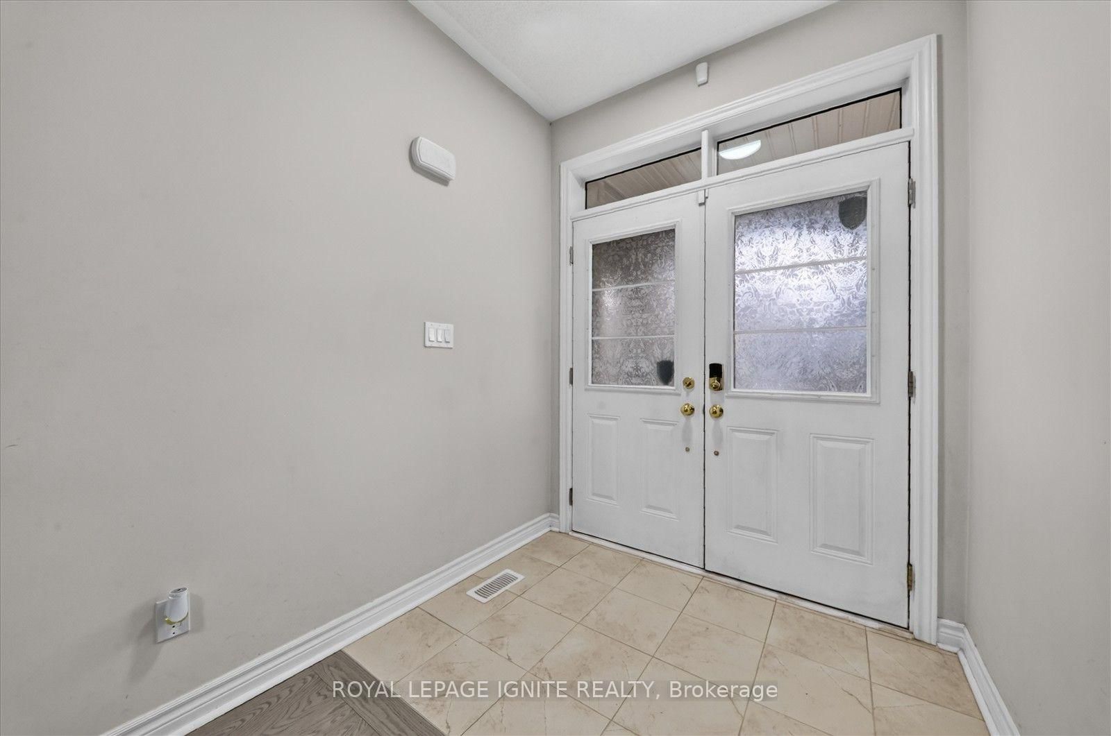 1857 Fosterbrook Street • Oshawa, ON photo 6