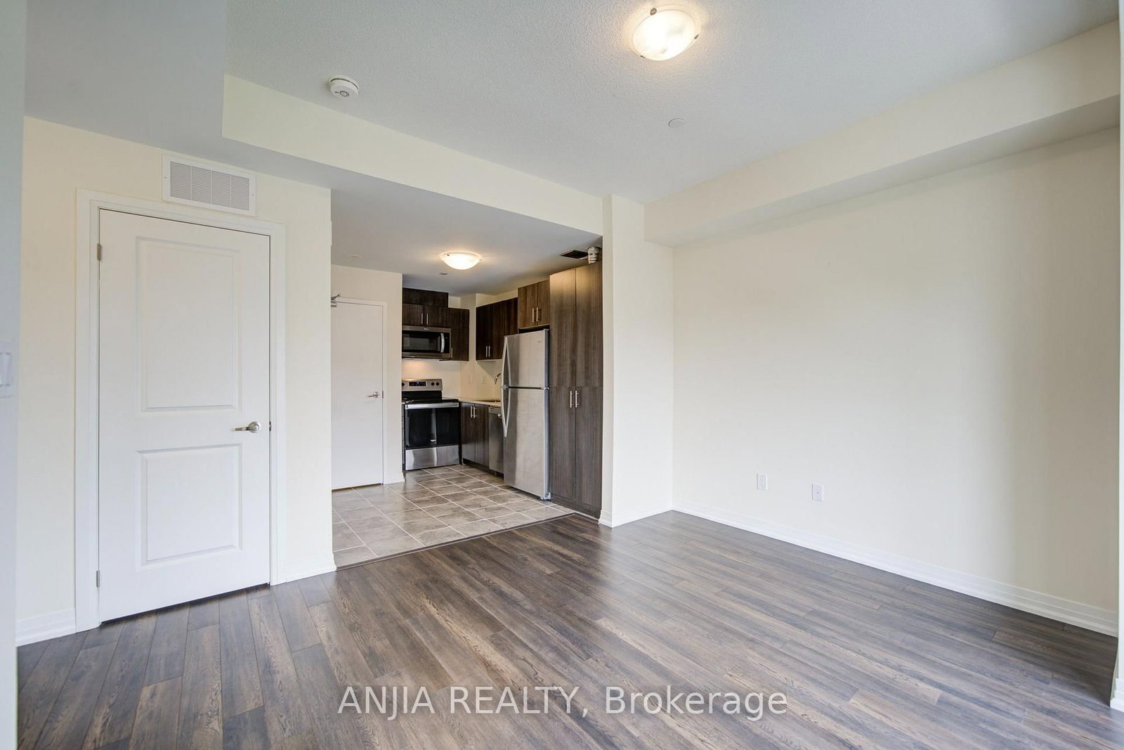 235 Mclevin Avenue • #21 • Toronto, ON photo 12