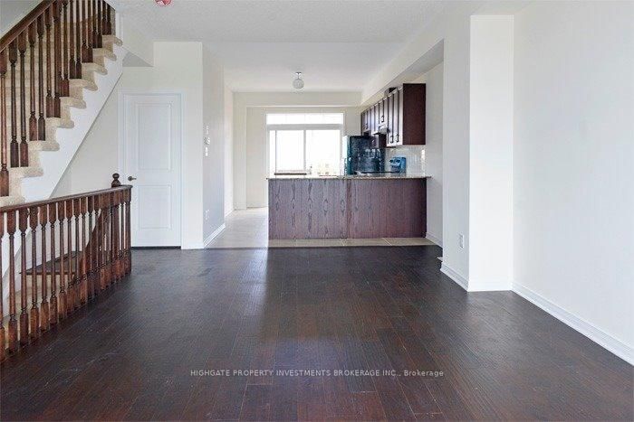 6 Harper Hill Dr photo 5