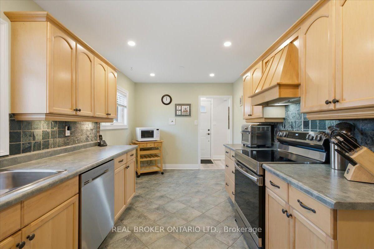 1331 Tatra Drive • Pickering, ON photo 8