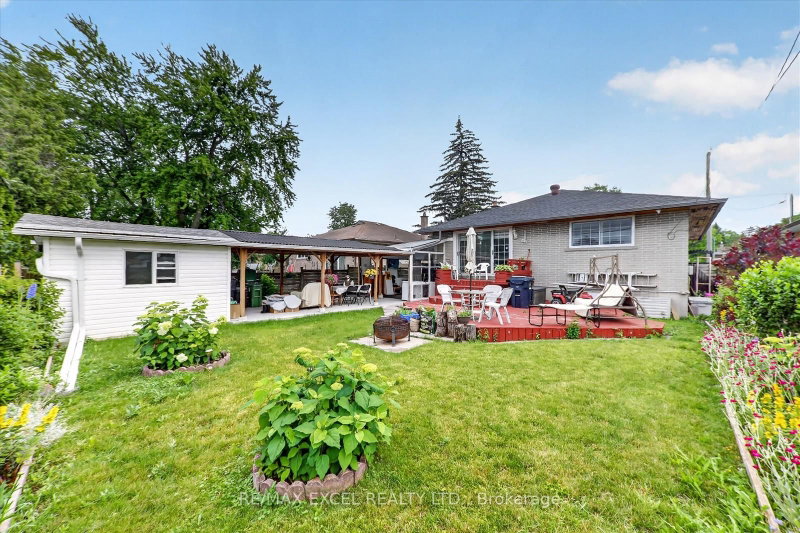62 Sundance Crescent