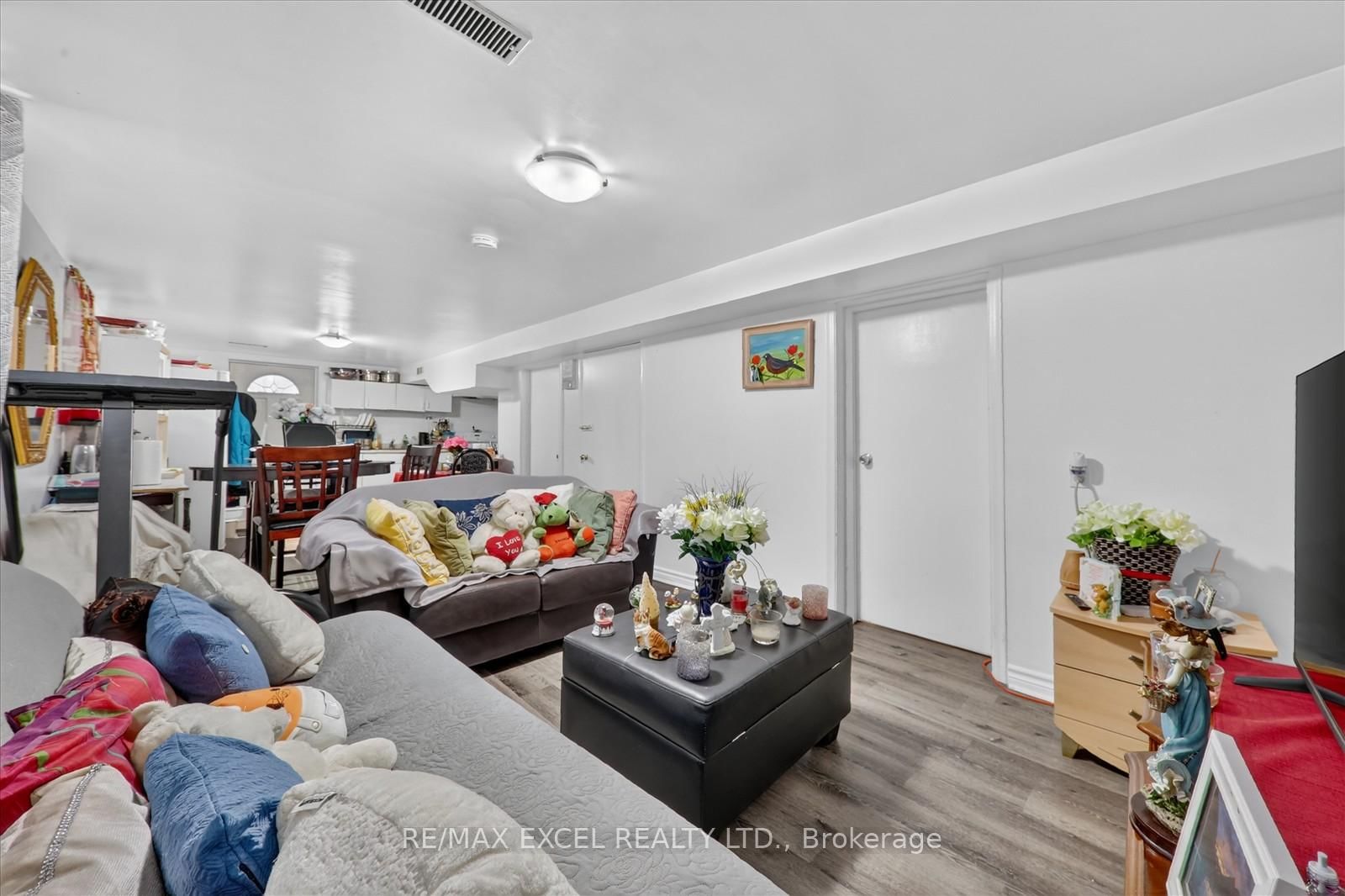 62 Sundance Crescent • Toronto, ON photo 28