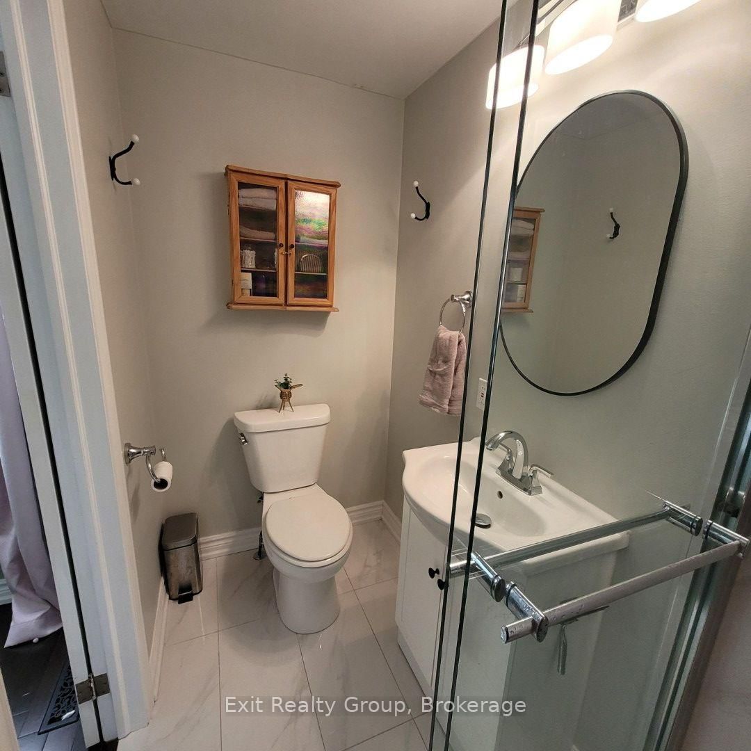 100 Arlington Avenue • Oshawa, ON photo 24